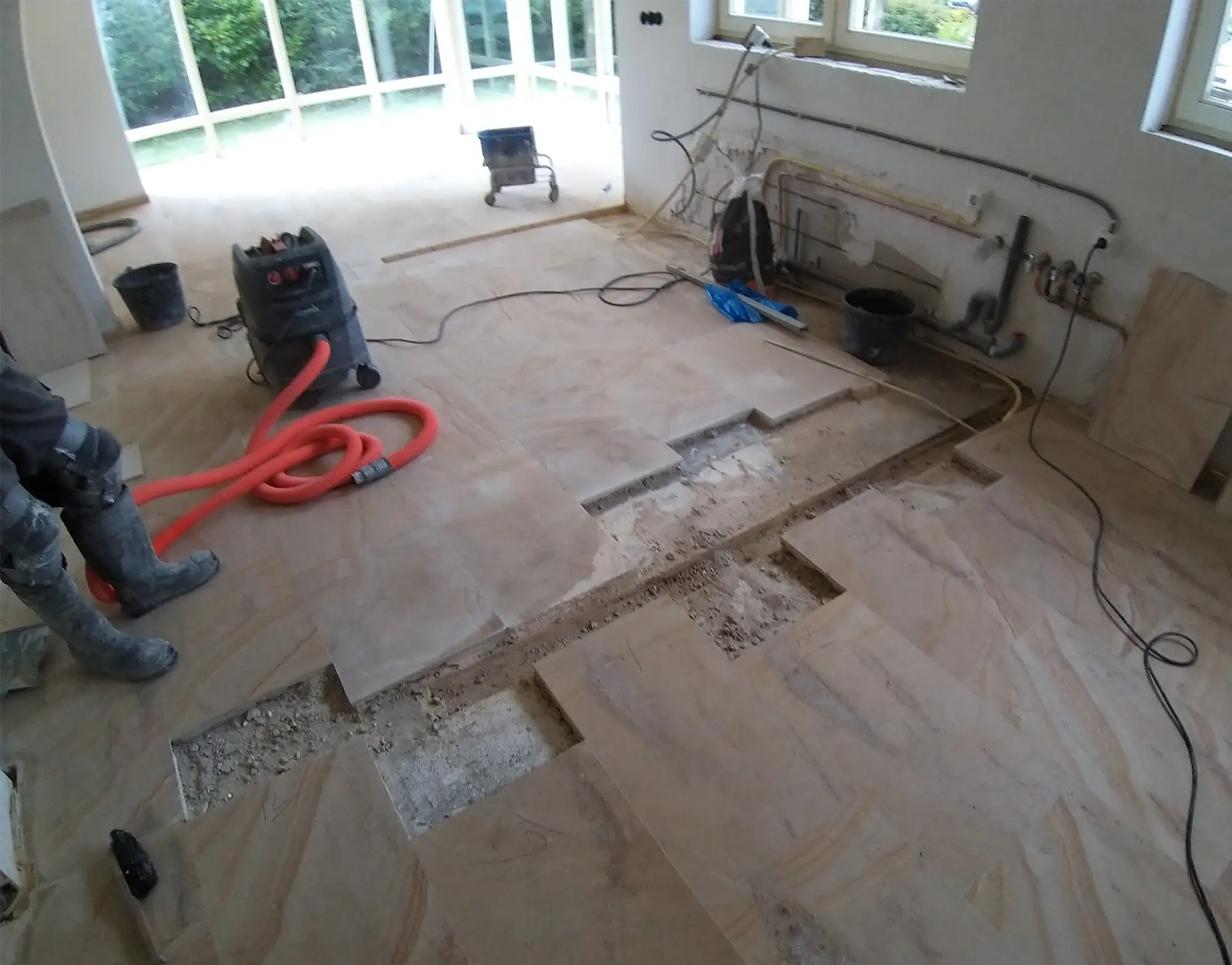 De frans kalksteen vloer voor de renovatie van marble care
